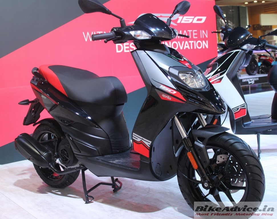 Mẫu scooter Aprilia SR 150 lần đầu tiên xuất hiện triển lãm Auto Expo 2016 diễn ra vào tháng 2 đầu năm nay mới đây đã có giá bán chính thức.